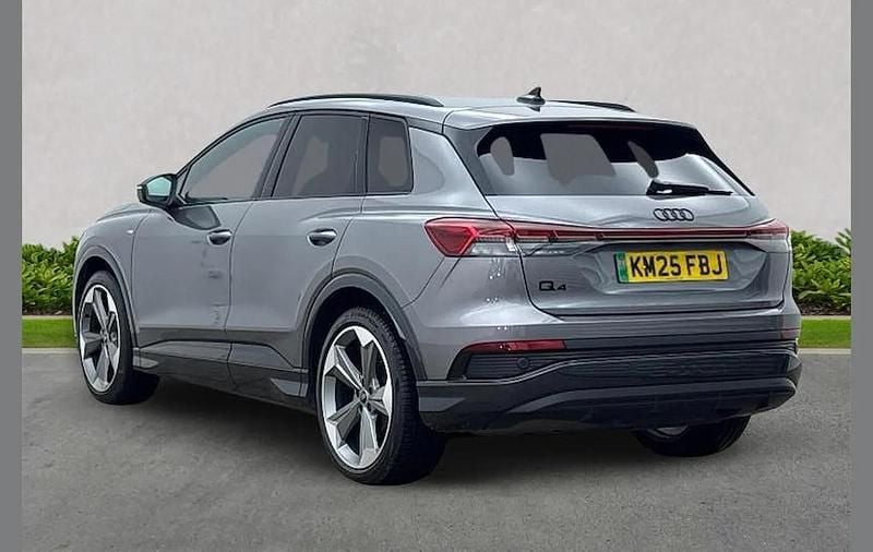 Used Audi Q4 e-tron Black Edition 210 kW (286 HP) 2025 Grey SUV