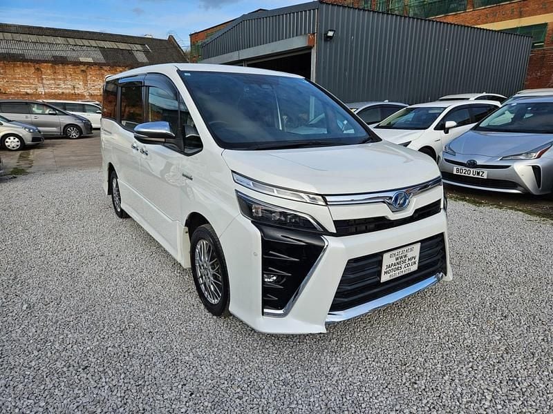Used Toyota Noah 2026 White MPV