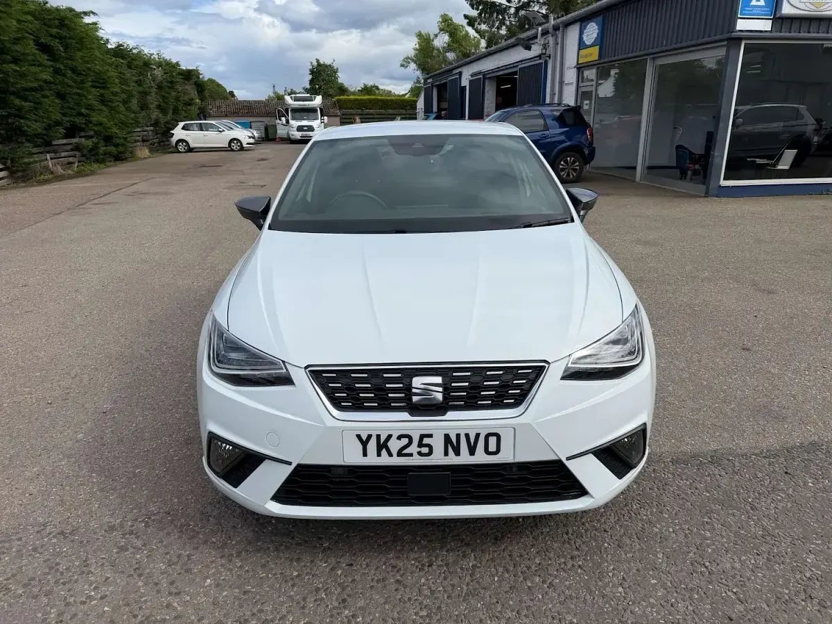 Used Seat Ibiza XCELLENCE 113 HP (83 kW) 2025 White Hatchback