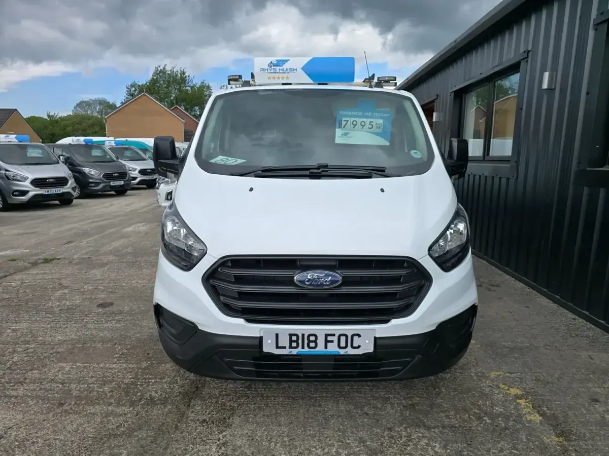 Begagnad Ford Transit Custom 105 HK (77 kW) 2018 Vit Van