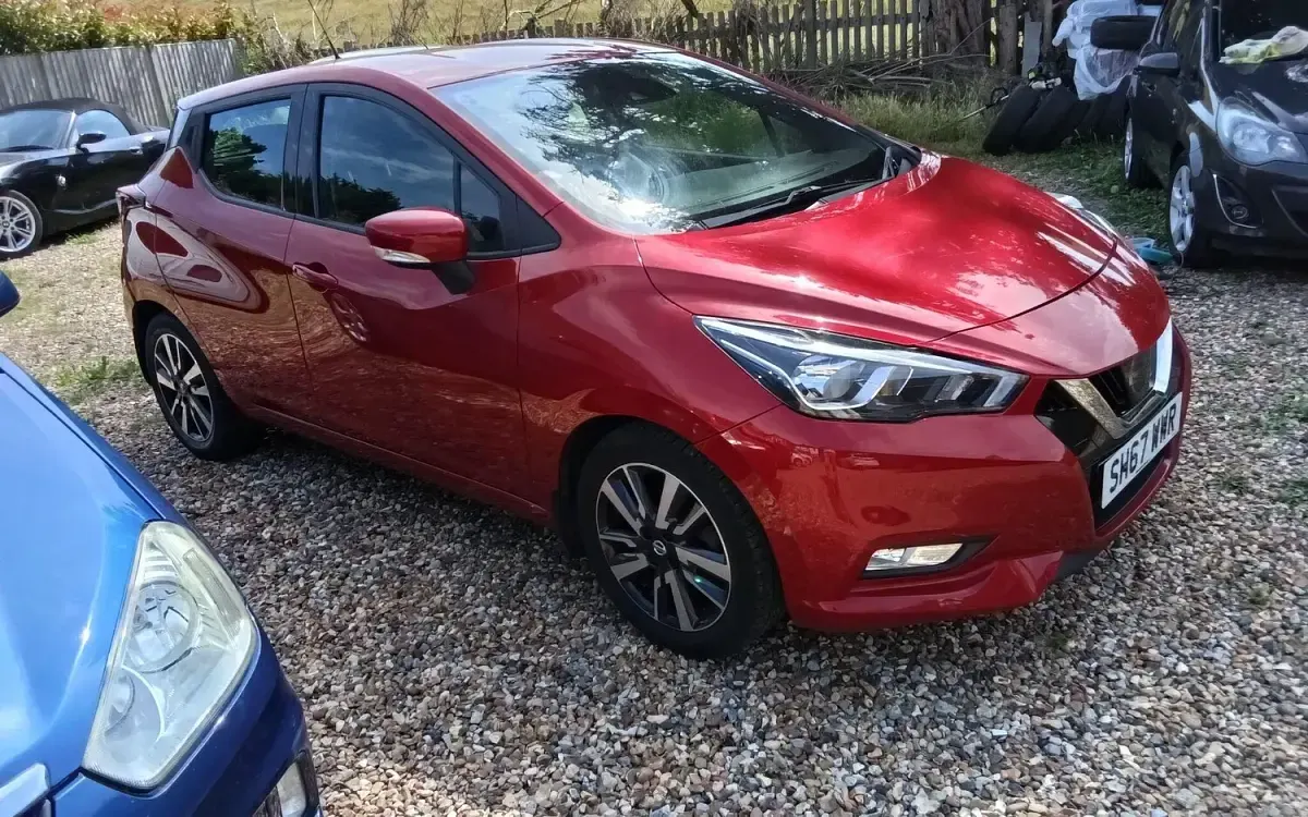 Used Nissan Micra Acenta 71 HP (52 kW) 2017 Red Hatchback