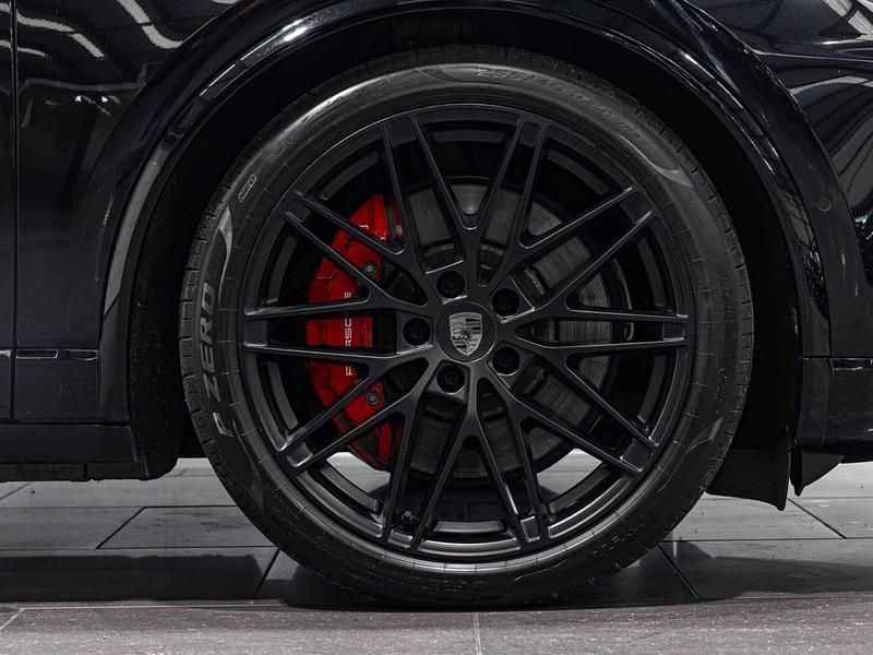 Used Porsche Macan Turbo 469 kW (639 HP) 2025 Black SUV