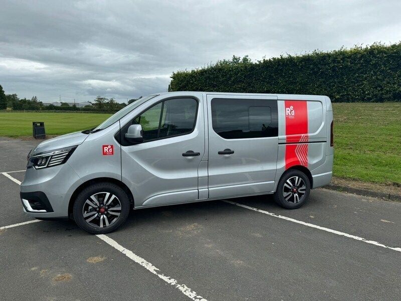 New 2025 Renault Trafic Van | £29,950 - Image 1/4