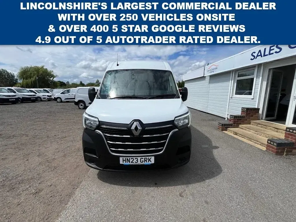 Used Renault Master Business 2023 White MPV