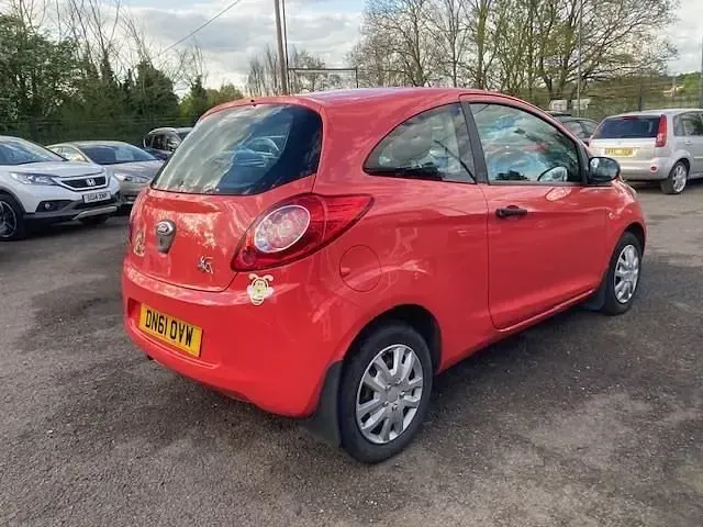 Używany Ford Ka Studio 69 KM (50 kW) 2011 Czerwony Hatchback