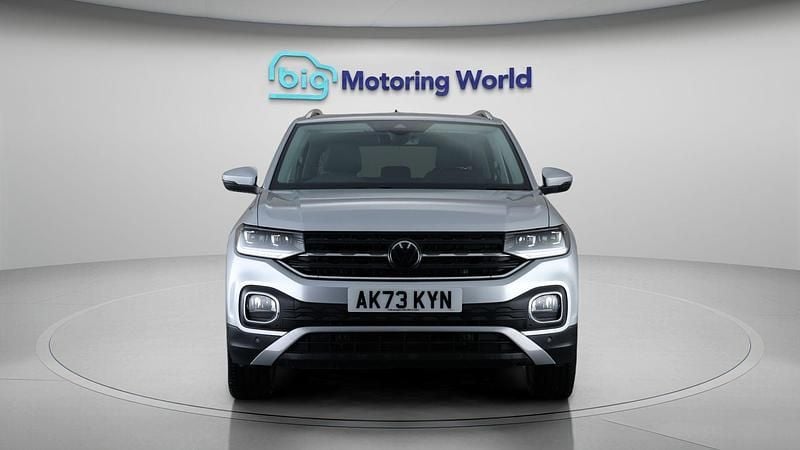 Used VW T-Cross SEL 110 HP (80 kW) 2023 Silver SUV