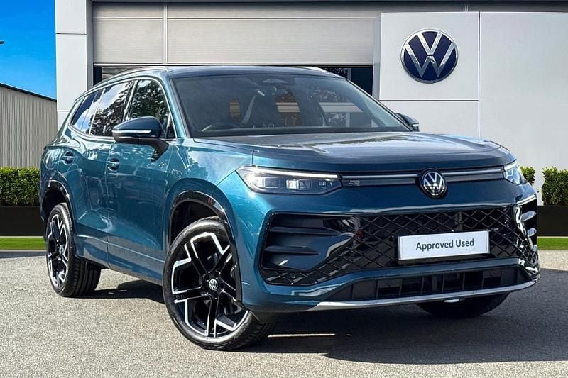 Blue New 2025 VW Touran R-line Edition MPV | £43,480 - Image 1/4