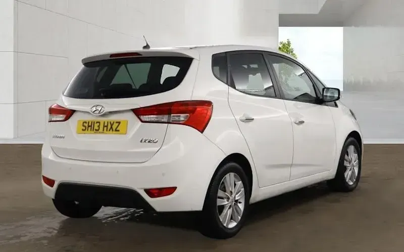 Used Hyundai ix20 Style 125 HP (91 kW) 2015 Hatchback