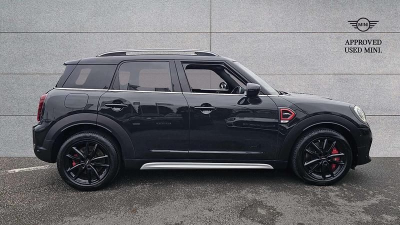 Used Mini John Cooper Works Countryman 302 HP (222 kW) 2024 Green SUV