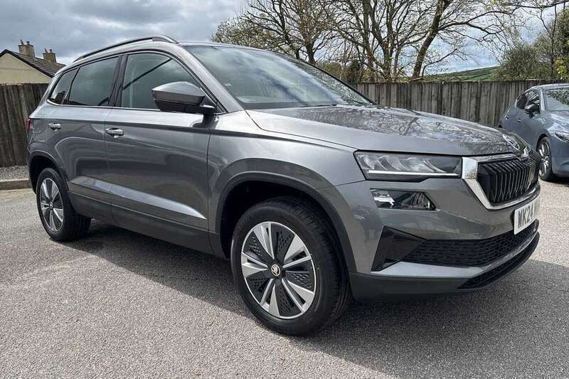 Grey Used 2024 Skoda Karoq SE Drive SUV | £20,495 (Good price) - Image 1/4