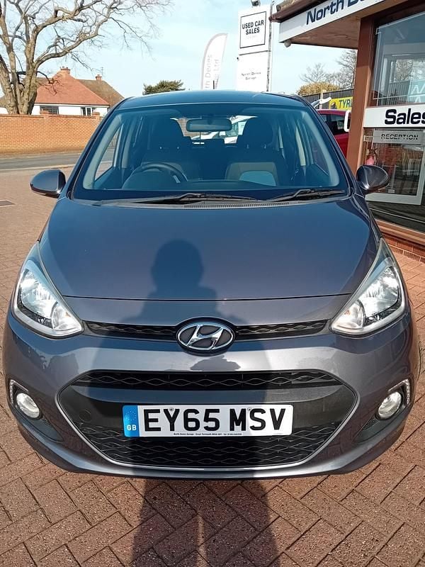 Used Hyundai i10 Premium 2015 Grey Hatchback