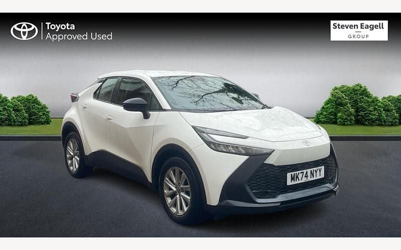 Used 2026 Toyota C-HR SUV | £22,585 (Super price) - Image 1/3