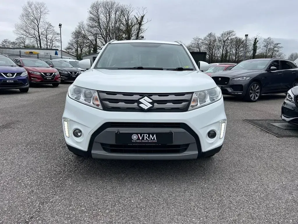 Used Suzuki Vitara SZ4 120 HP (88 kW) 2016 White SUV