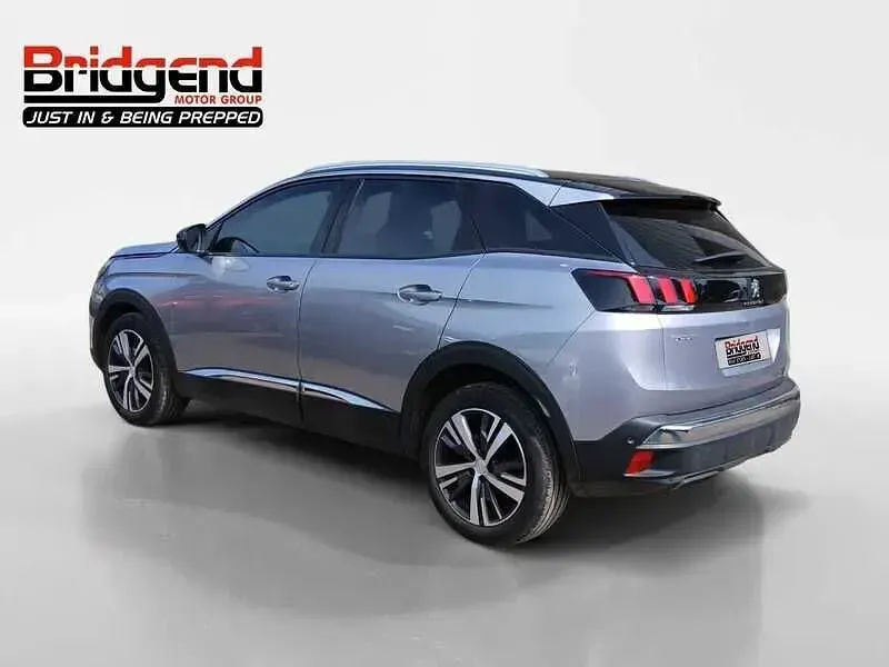 Used Peugeot 3008 Allure+ 131 HP (96 kW) 2023 Grey SUV