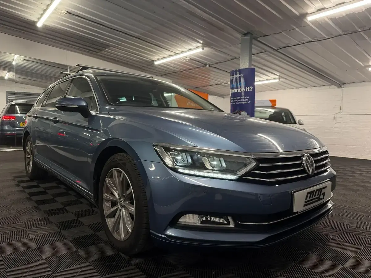 Used VW Passat Business 150 HP (110 kW) 2018 Blue Estate