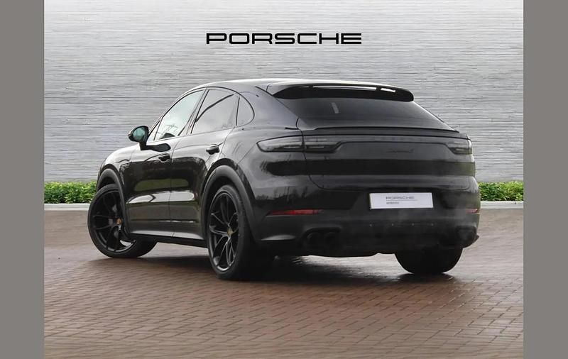 Used Porsche Cayenne S 434 HP (319 kW) 2023 Black SUV