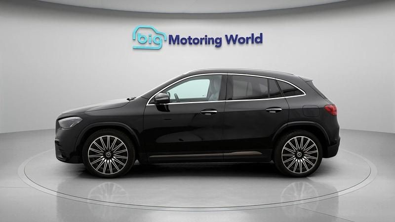 Used Mercedes GLA200 AMG Line Premium 163 HP (119 kW) 2024 Black SUV