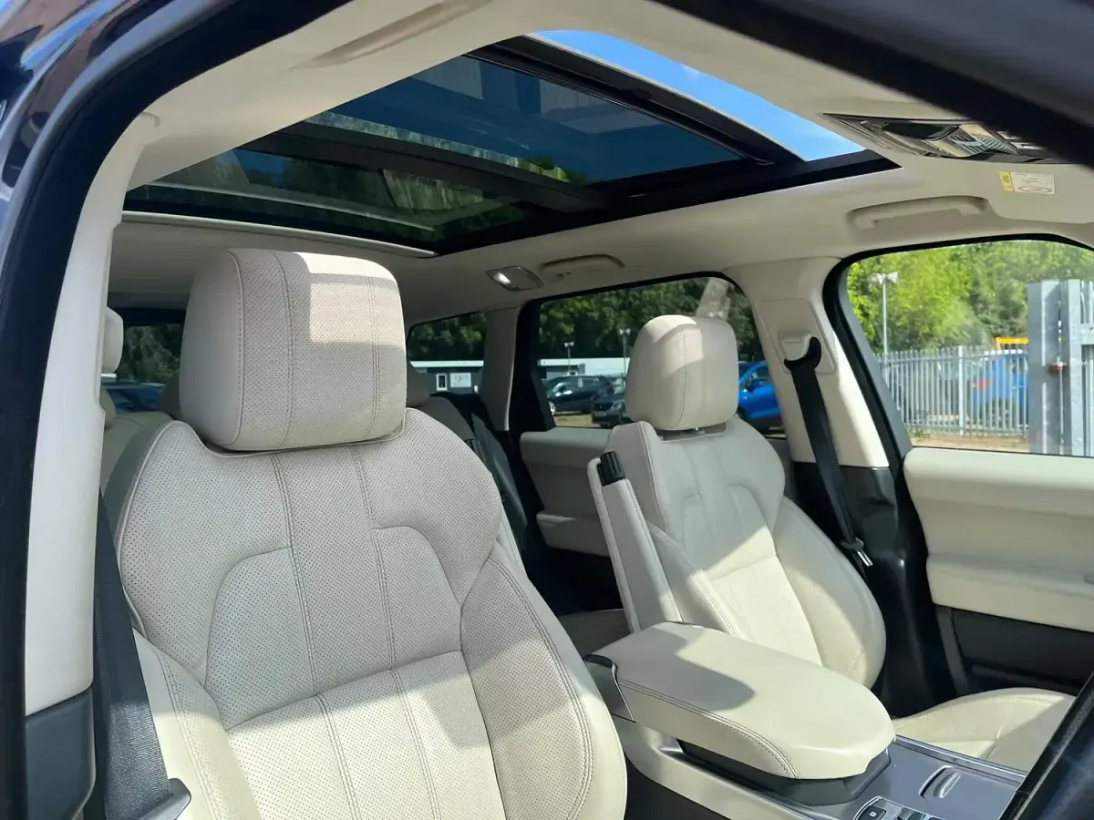 Used Land Rover Range Rover Sport HSE 306 HP (225 kW) 2017 Black SUV