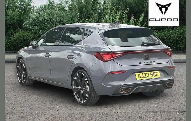 Used Cupra Leon VZ2 245 HP (180 kW) 2023 Graphene grey Hatchback