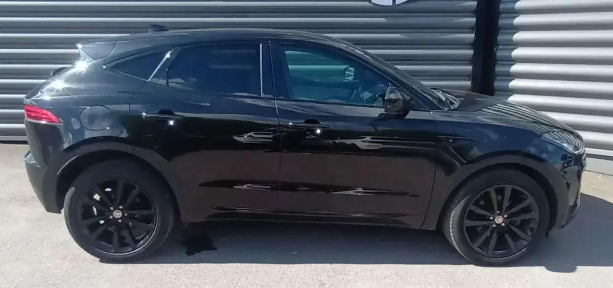 Used Jaguar E-Pace R-Dynamic 150 HP (110 kW) 2019 Black SUV