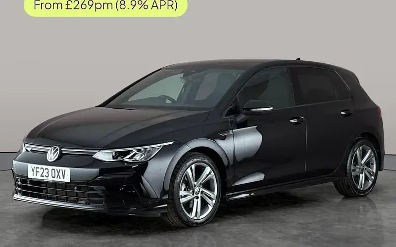 Used VW Golf VIII R-line 131 HP (96 kW) 2023 Hatchback