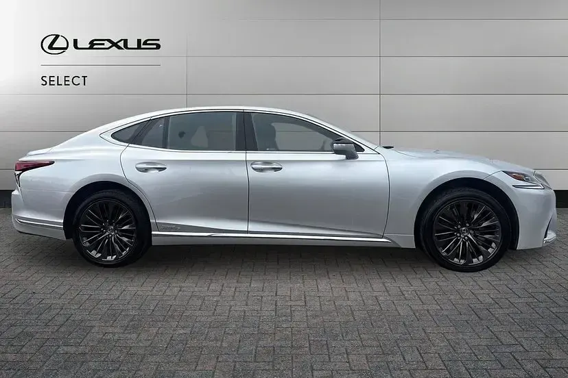 Used Lexus LS500h 359 HP (264 kW) 2018 Silver Sedan