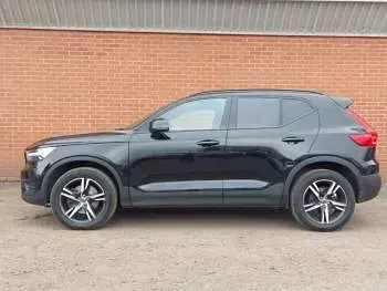 Used Volvo XC40 R-Design 197 HP (144 kW) 2021 Black SUV