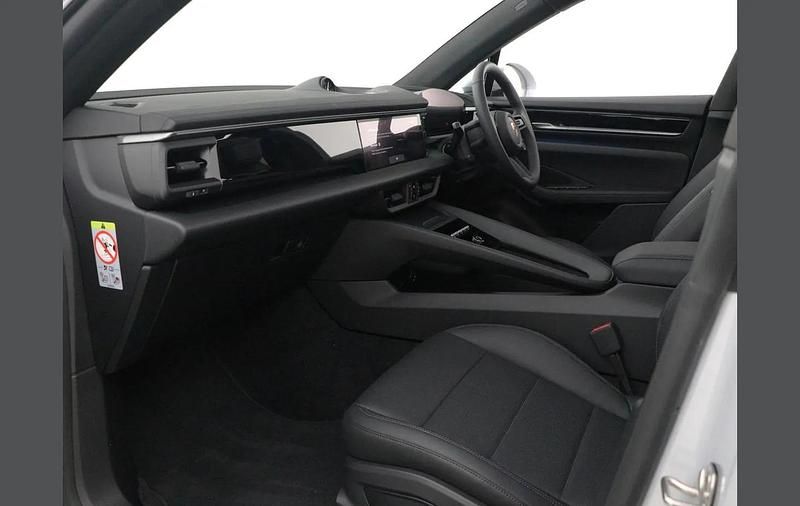 Used Porsche Macan 261 kW (355 HP) 2025 Grey SUV