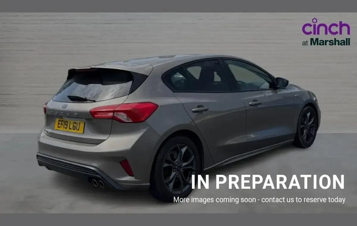 Used Ford Focus ST-Line 117 HP (86 kW) 2019 Silver Hatchback