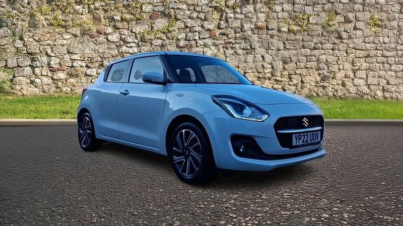 Used Suzuki Swift SZ5 83 HP (61 kW) 2022 White Hatchback