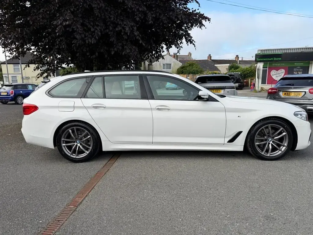 Used BMW 520 M Sport 190 HP (139 kW) 2018 White Estate