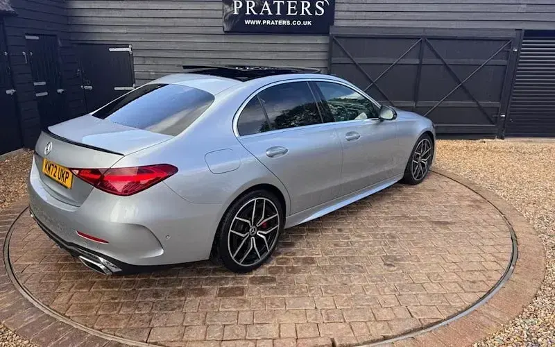 Used Mercedes C220 AMG Line Premium Plus 200 HP (147 kW) 2023 Silver Sedan