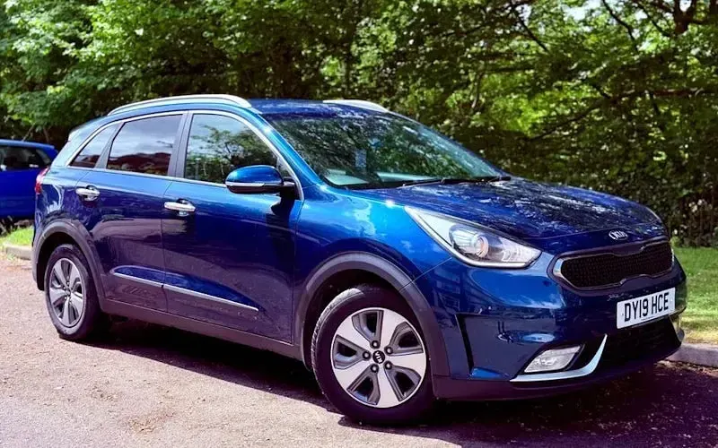 Używany Kia Niro 141 KM (103 kW) 2019 Niebieski SUV