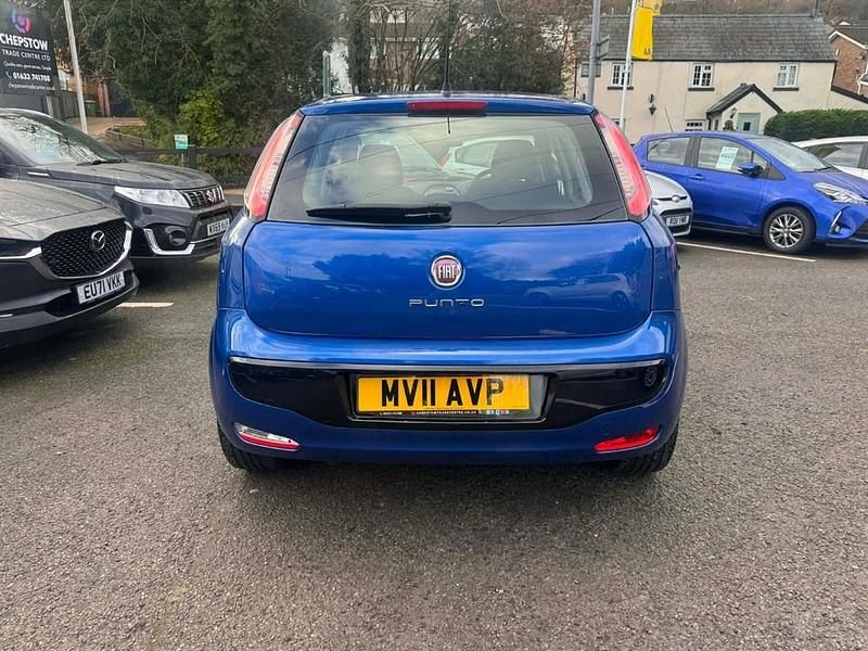 Used Fiat Punto Evo Life 69 HP (50 kW) 2011 Blue Hatchback