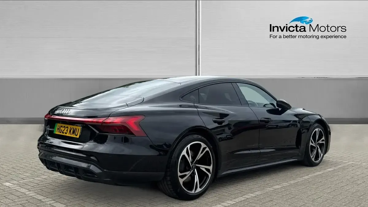 Used Audi e-tron GT quattro Comfort 389 kW (530 HP) 2023 Black Sedan