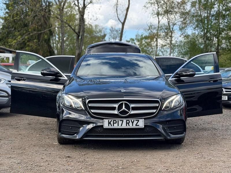 Begagnad Mercedes E220 AMG line 194 HK (142 kW) 2017 Svart Sedan