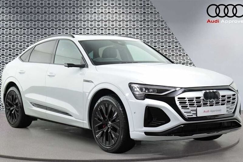 Used Audi Q8 e-tron Advanced 300 kW (408 HP) 2023 White SUV