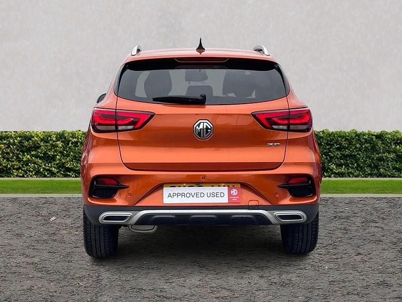 Used MG ZS Exclusive 111 HP (81 kW) 2023 Orange SUV