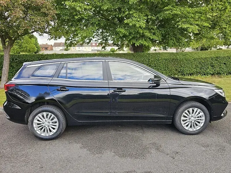 Second-hand MG MG5 EV Excite 114 kW (156 CP) 2022 Negru Break