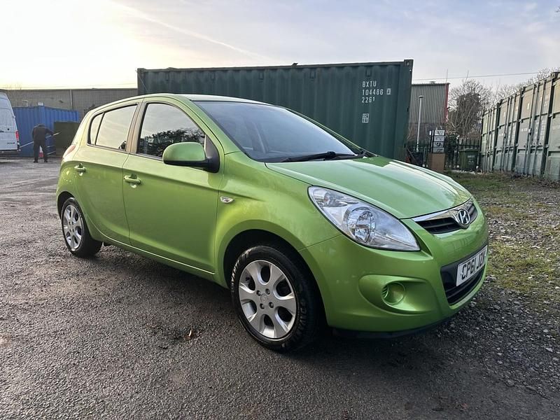 Green Used 2011 Hyundai i20 Comfort Hatchback | £2,995 (Fair price) - Image 1/4