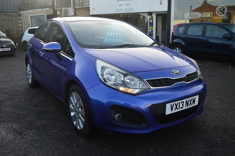Blue Used 2013 Kia Rio Hatchback | £4,295 (Fair price) - Image 1/4