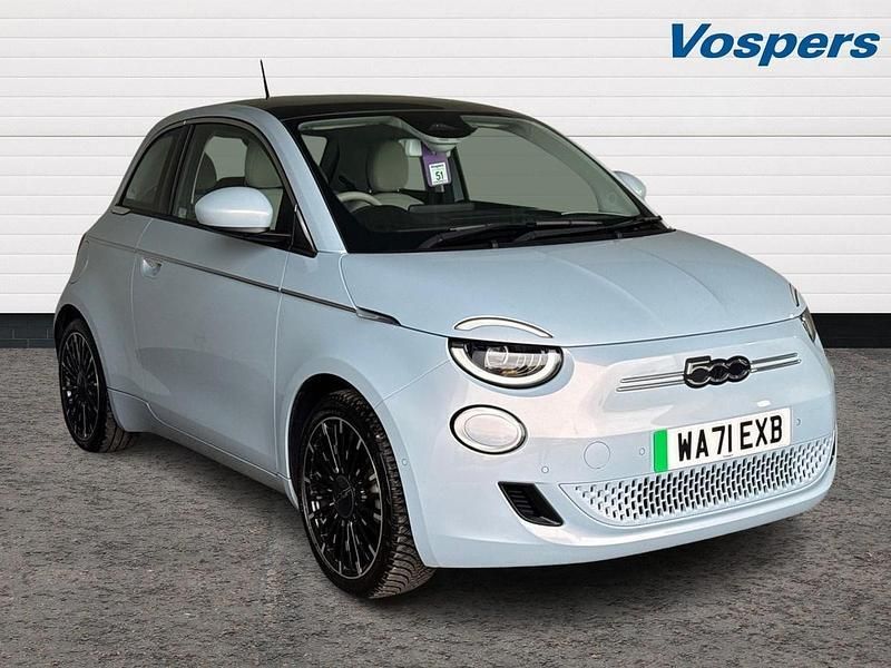 Blue Used 2021 Fiat 500e La Prima Hatchback | £14,900 (Fair price) - Image 1/3