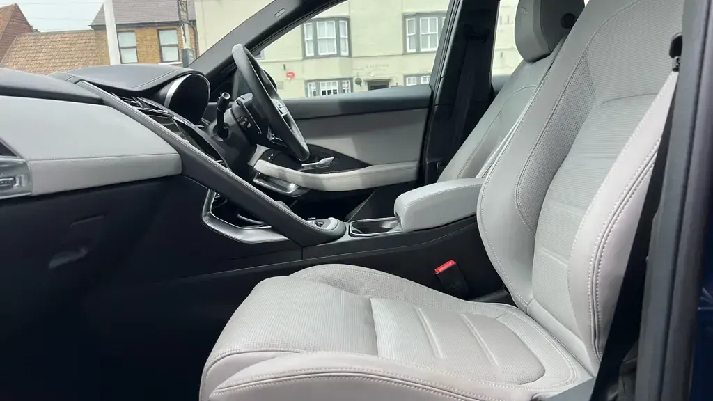 Used Jaguar E-Pace R-Dynamic 309 HP (227 kW) 2023 Blue SUV