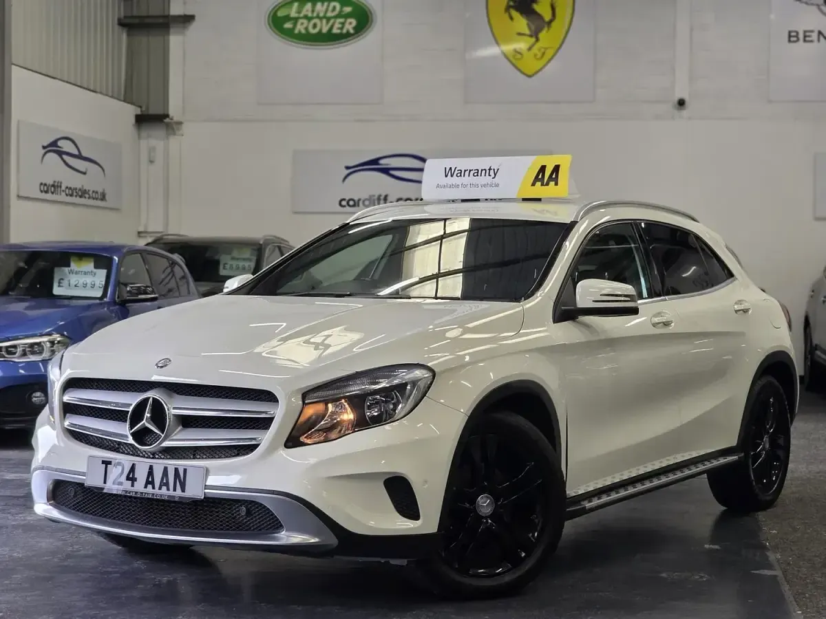 Used Mercedes GLA220 SE 170 HP (125 kW) 2014 White SUV