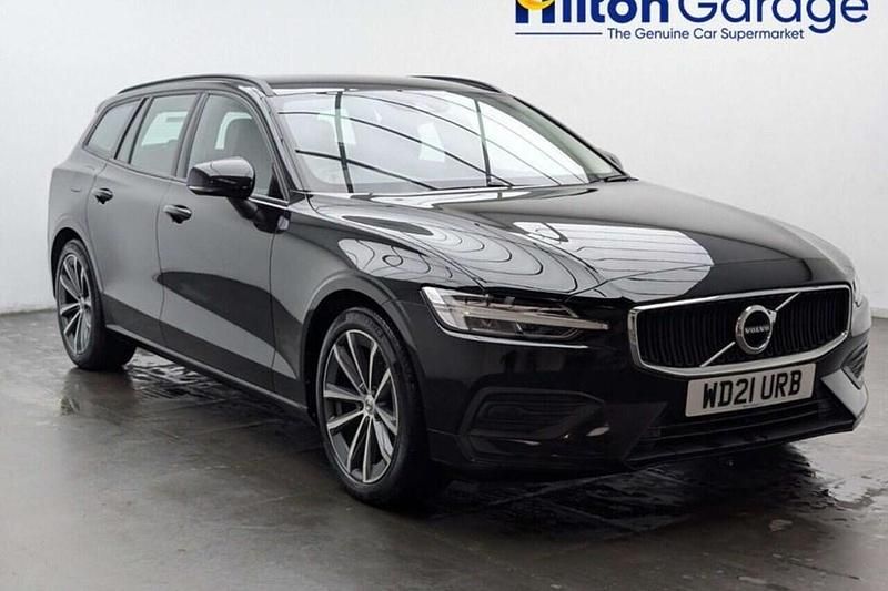 Used Volvo V60 Momentum 163 HP (119 kW) 2021 Black Estate