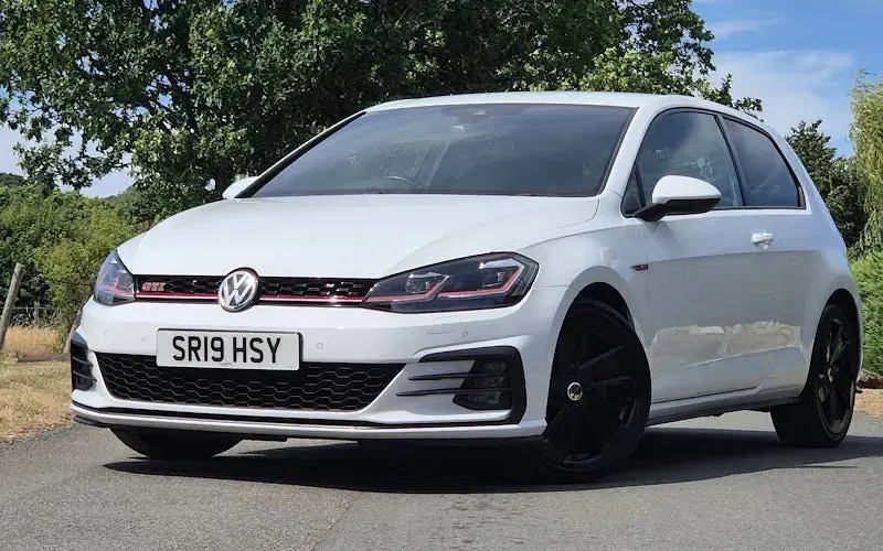 Used VW Golf VII GTI 245 HP (180 kW) 2019 Hatchback