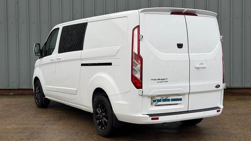 Used Ford Transit Custom Limited 130 HP (95 kW) 2022 White Estate