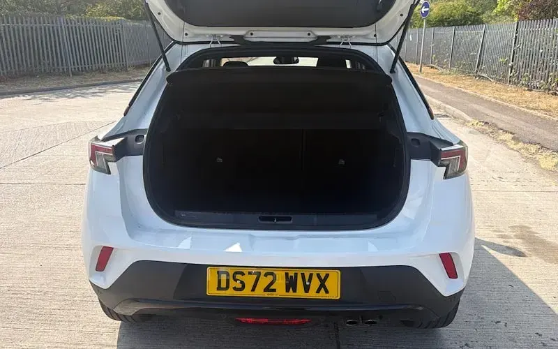 Used Vauxhall Mokka GS Line 131 HP (96 kW) 2022 White SUV