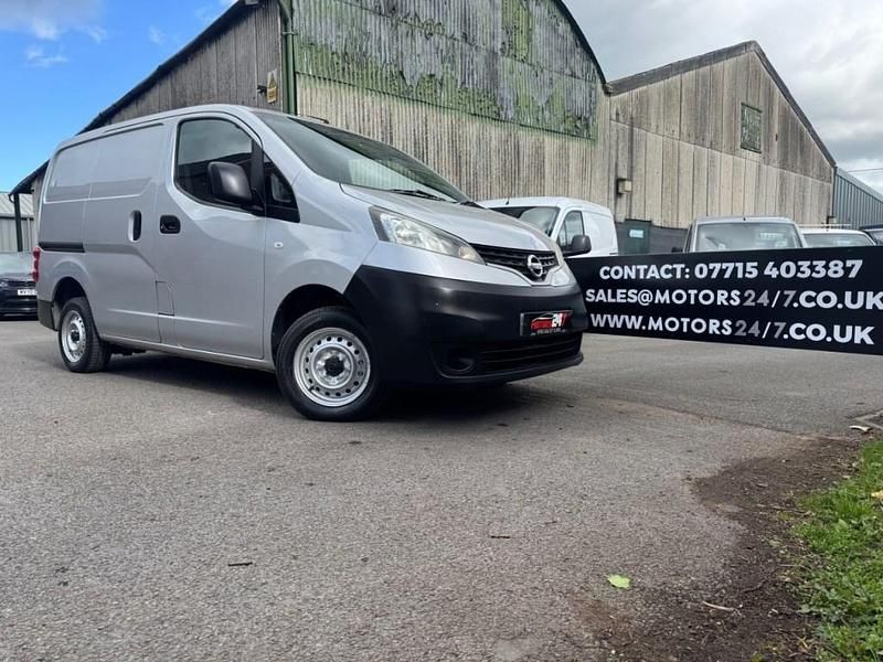 Gebraucht Nissan NV200 SE 89 PS (65 kW) 2012 Silber Van / Kleinbus