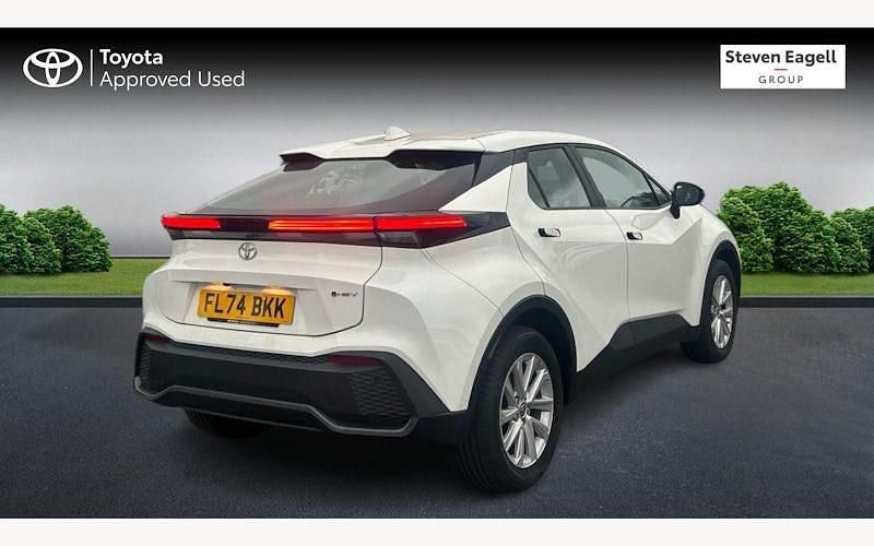 Used Toyota C-HR 140 HP (102 kW) 2026 SUV